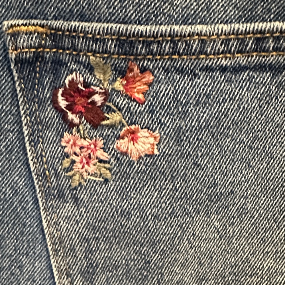 DRIFTWOOD Denim Jumpsuit with embroidery flowers - Picture 9 of 9